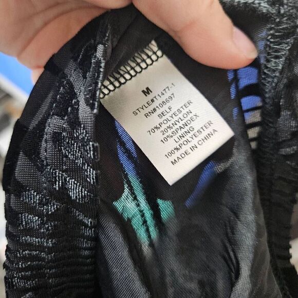 NWT Pretty Damage Crop Top - Picture 7 of 7